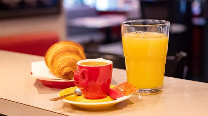 Petit déjeuner complet Le Calvados Dieppe
