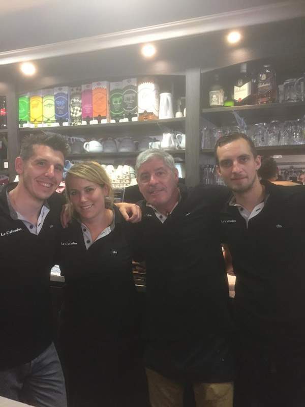 L'équipe du restaurant Le Calvados Dieppe
